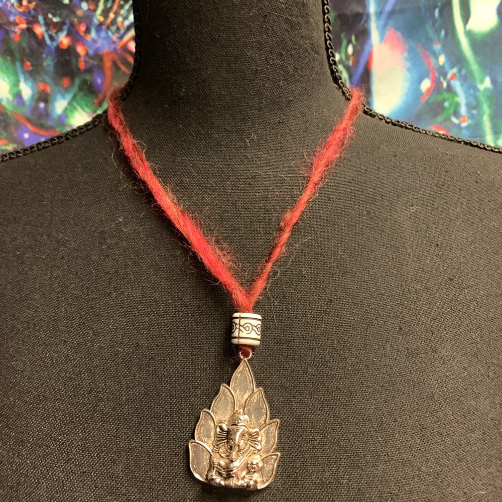 🤑5 for $25  
Handmade Bohemian style necklace